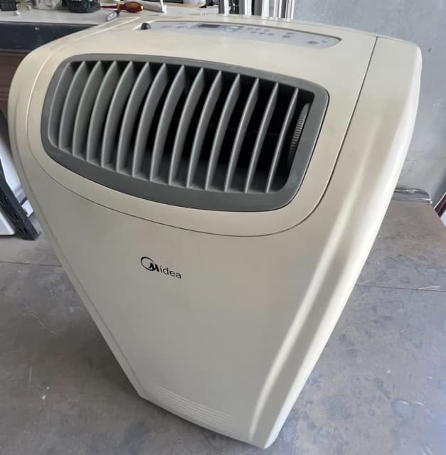 Warranty Midea Portable Air Conditioner (12000BTU)3Kw 3 In 1 Function