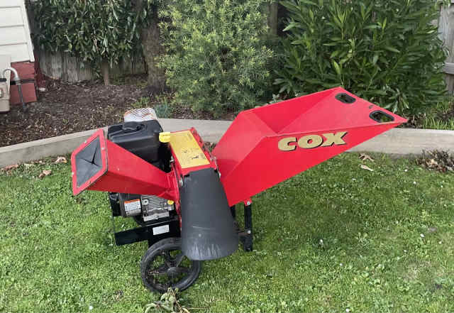 COX 5.5 HP chipper / shredder / mulcher Briggs & Stratton petrol - Lawn ...