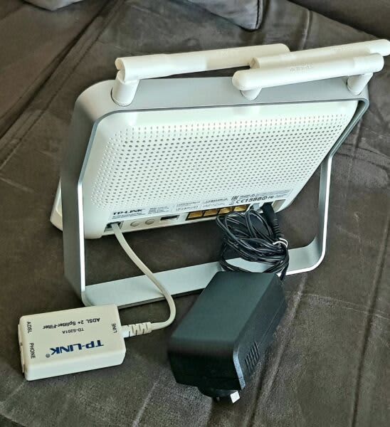 TPLink AC1900 Wireless Dual Band Gigabit Modem Router Archer D9