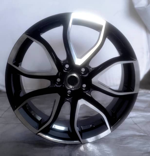 Rare 20 Inch Alloy Wheels Commodore Gunmetal Polished Face Wheels