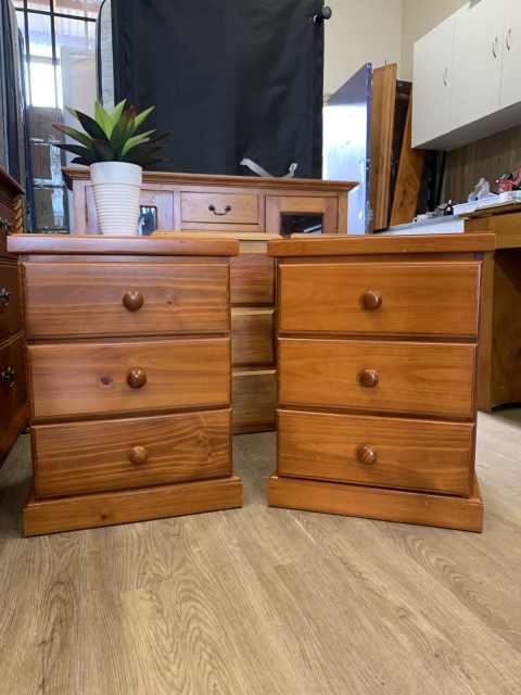 Bedside tables x 2 | Bedside Tables | Gumtree Australia Clarence Area ...