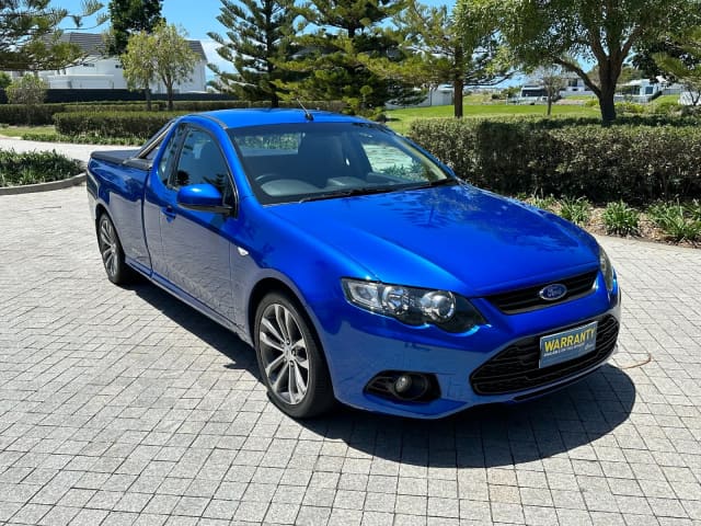 FORD FALCON XR6 UTE UPDATE FG 2 AUTO MY14 FAST EASY FINANCE | Cars ...