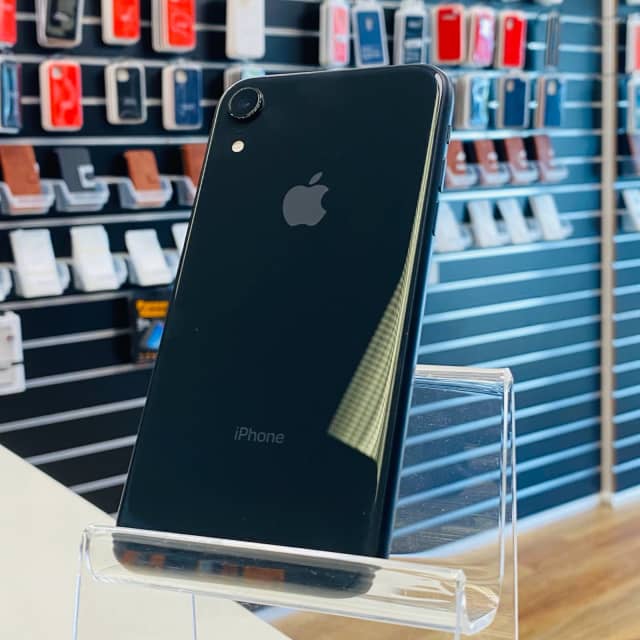 iPhone XR Black Red 64GB Great Condition With Warranty! | iPhone | Gumtree  Australia Gold Coast North - Ormeau | 1298898762