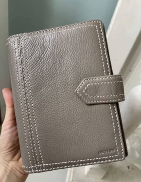 Oroton leather discount compendiums