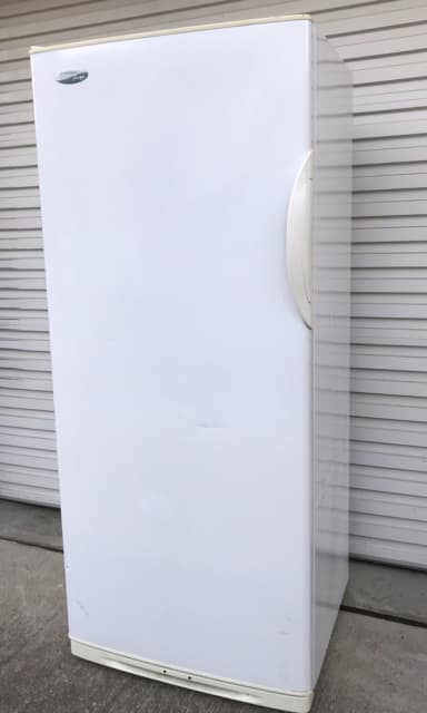 westinghouse 380l freezer