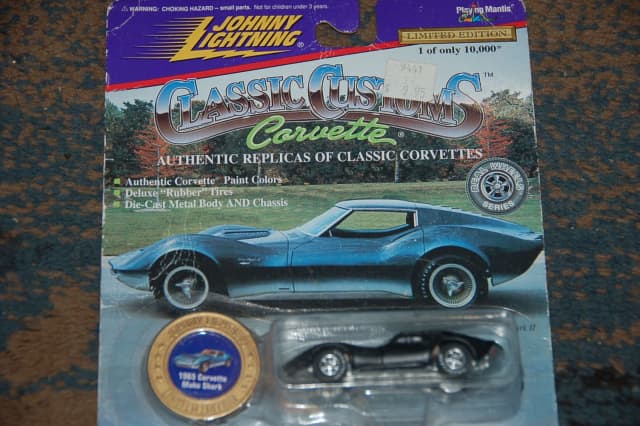 johnny lightning mako shark