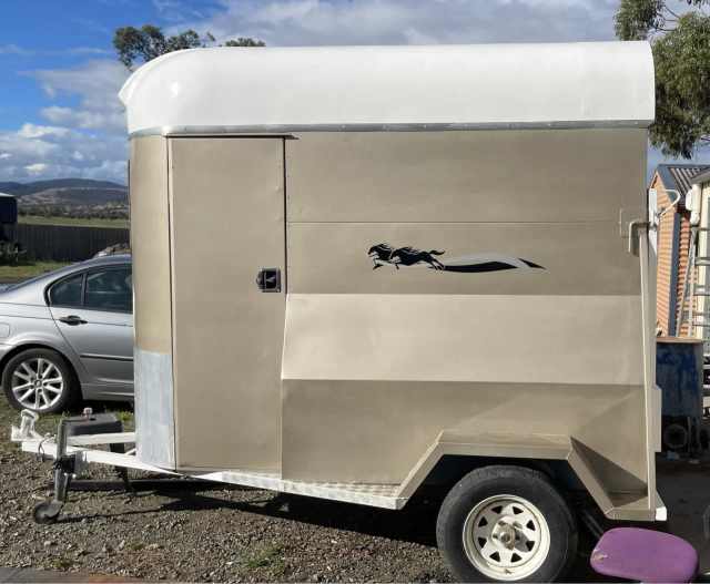 Wide Base Single Horse Float / Enclosed Trailer Trailers Gumtree