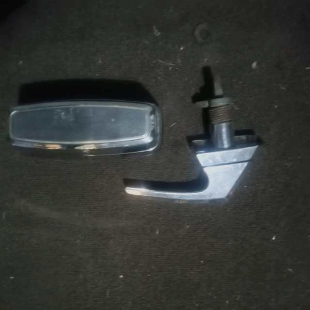 XB FORD FALCON STATION WAGON TAILGATE WINDOW WINDER AND DOOR HANDLE Auto Body parts Gumtree