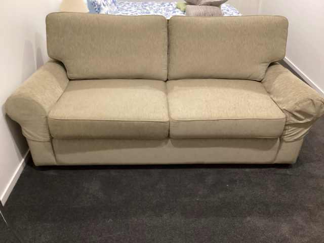 Moran couch with pull out bed - Sofas in Buderim QLD | Gumtree Australia