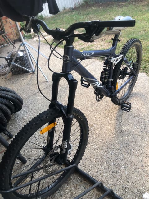 giant ac full suspension