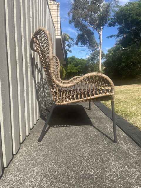 mimosa butterfly wicker bench seat