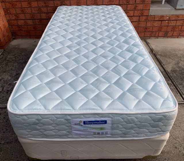 Excellent condition king size bed (Sleep Maker Brand mattress) for sal ...