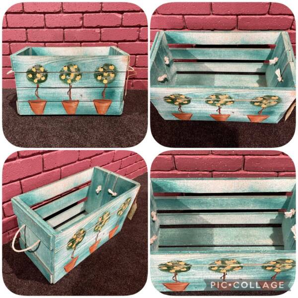 Cute Wooden Crate with a Flower Design PU STONEVILLE Decorative