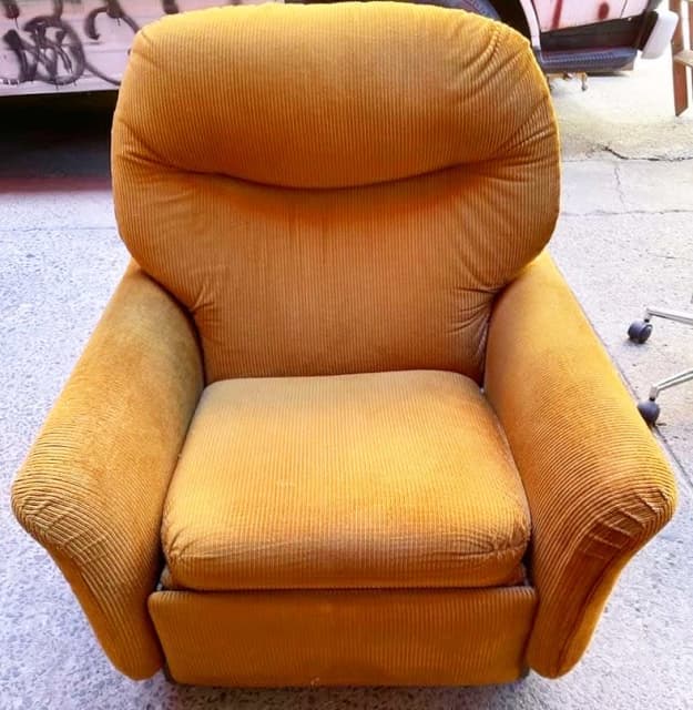 Funky Retro Set of 2Mustard Velvet Upholstery Armchairs in Good Shape