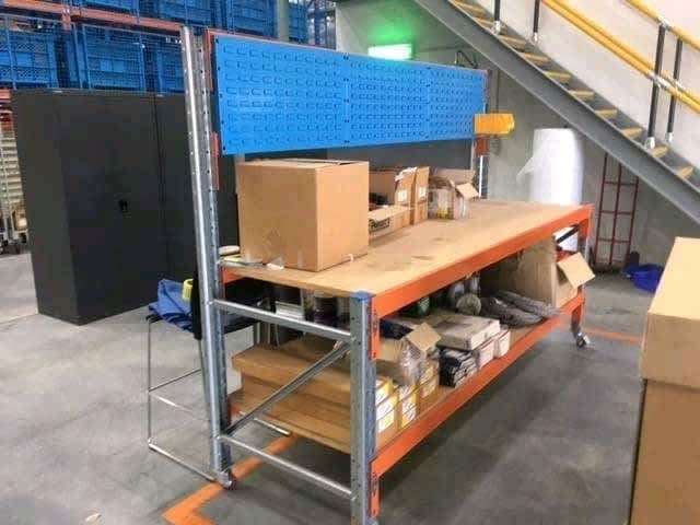 B 12 Dexion Pallet Racking Work Bench and Free Slatwall Accessories ...