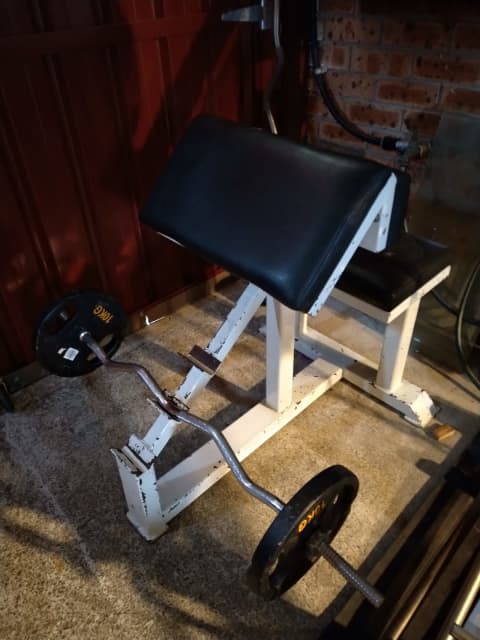 Used preacher curl discount bench