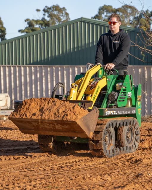 Tracked Kanga/ Dingo For Hire Digger Landscaping & Gardening