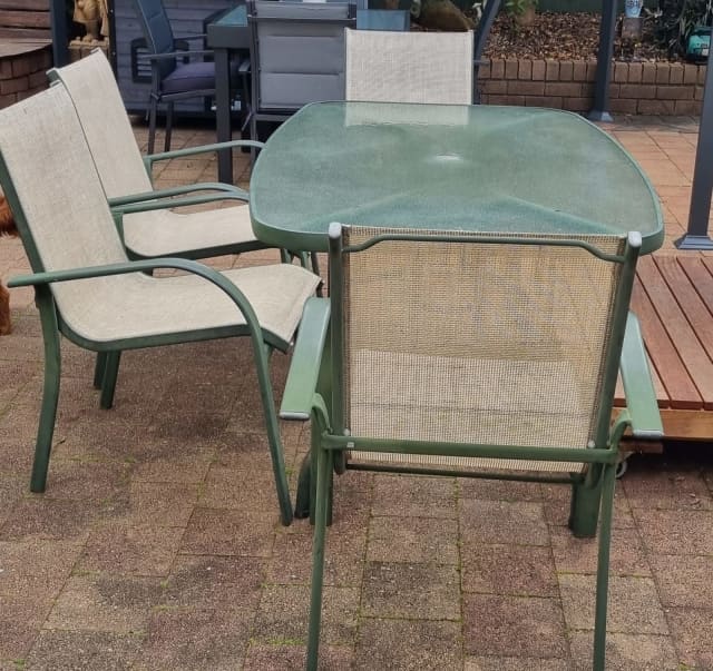 outdoor table chairs gumtree