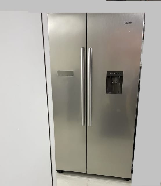 Hisense 624L Side by Side Fridge / Freezer HR6SBSFF624SW Fridges