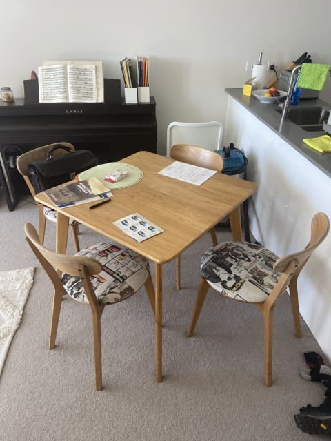 gumtree small dining table