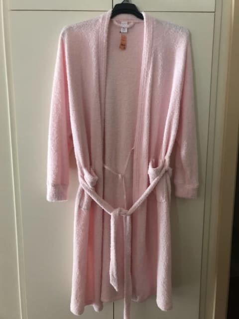 Ladies long robe with side splits (size XL)- brand new!!, Lingerie &  Intimates, Gumtree Australia Tea Tree Gully Area - Hope Valley