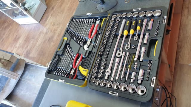 STANLEY 156-PIECE TRADE TOOL KIT *AS NEW* | Hand Tools | Gumtree ...