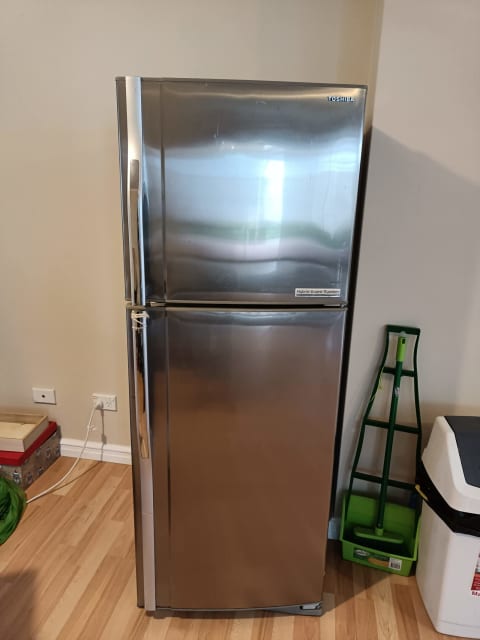 65cm fridge freezer