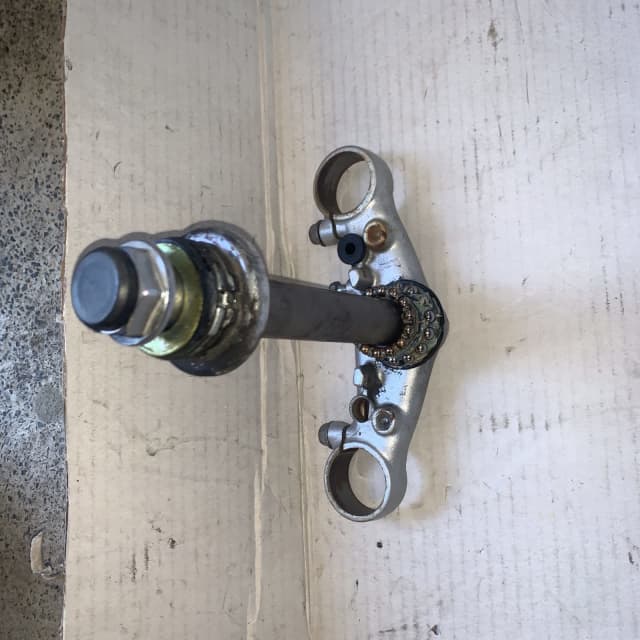 Lower triple tree clamp vtr250 Honda 2010 Motorcycle & Scooter Parts