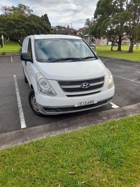 2011 HYUNDAI iLOAD 5 SP MANUAL 4D VAN | Cars, Vans & Utes | Gumtree ...