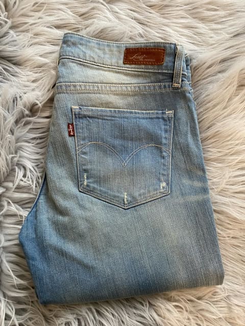 Women's Levi's Jeans Demi Curve Skinny Size 27 (9) | Other Women's Clothing  | Gumtree Australia Marion Area - Marion | 1310725730