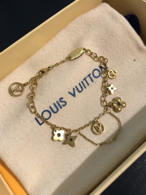 Rent Buy Louis Vuitton Monogram Blooming Bracelet