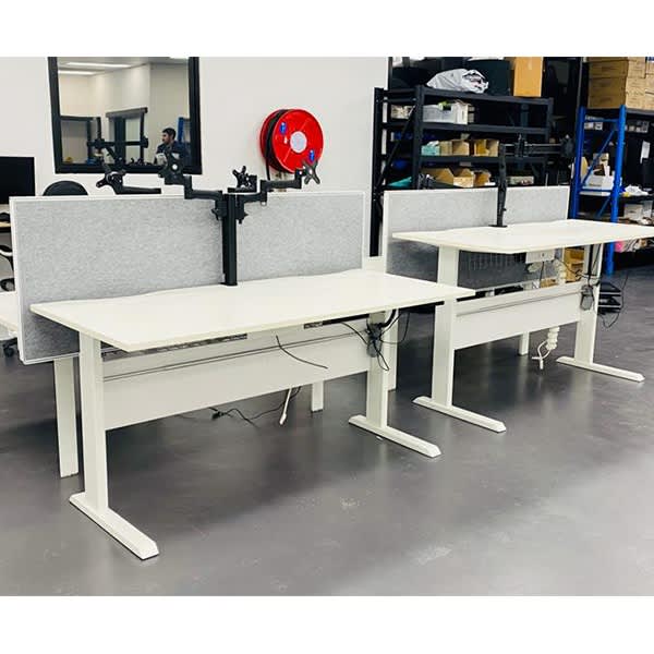 Our Price 290 RRP 650! Sit Stand Electric Office Desk Desks