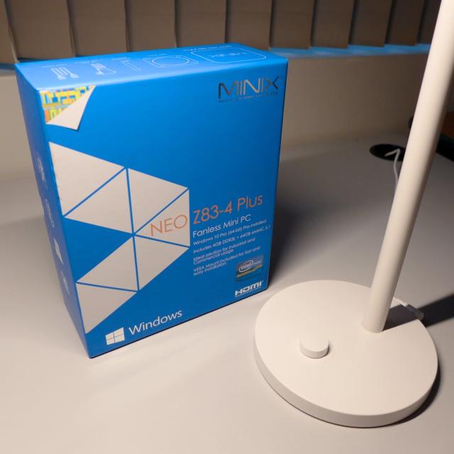 NEO Z834 Plus Fanless Mini PC (New) & DELL Keyboard (Used) Desktops