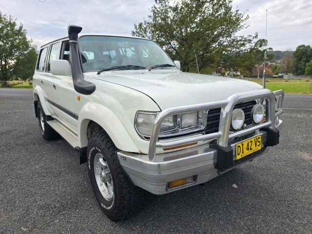 1997 TOYOTA LANDCRUISER GXL (4x4) 4 SP AUTOMATIC 4x4 4D WAGON | Cars ...