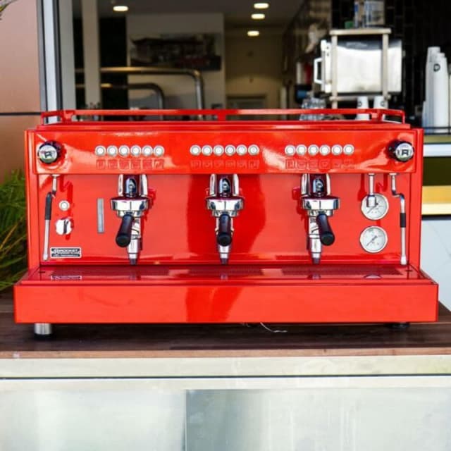 Immaculate Fully Refurbished 3 Group Rocket Coffee Machine Coffee