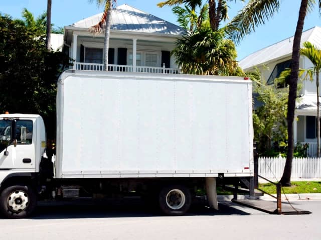 efficient-removalist-50-per-half-an-hour-removals-storage