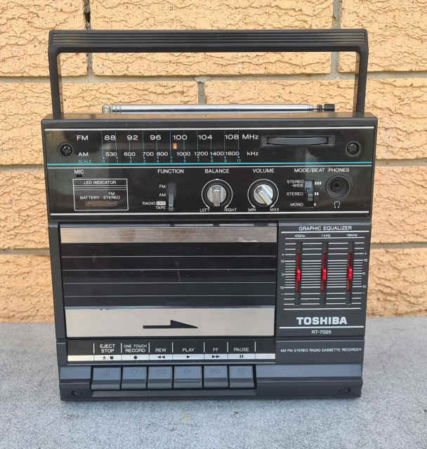 Boombox Toshiba RT7025 AM FM Stereo Radio Cassette Recorder Radios