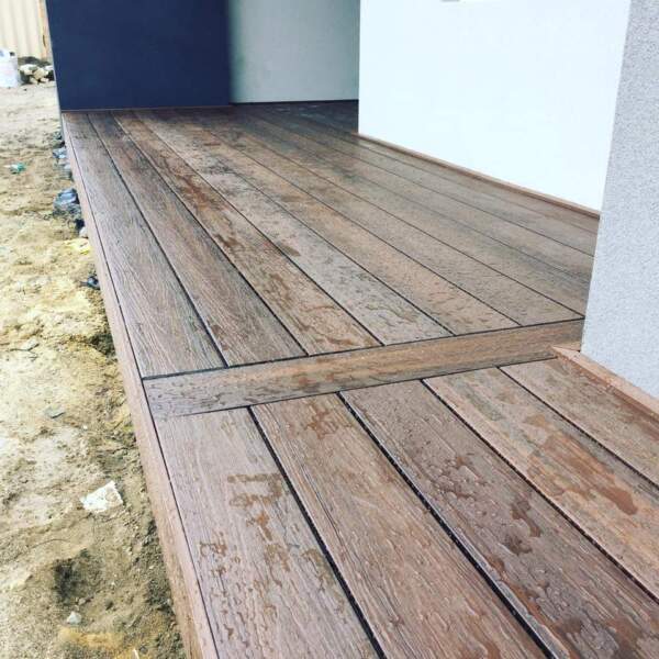 Teaklook Composite eco decking SOLID Honorwood Deck 138mm wide and pr