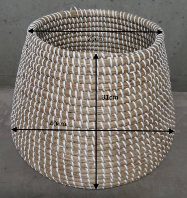 Large 29cm Conical shaped woven plant pot basket, as NEW, Carlton