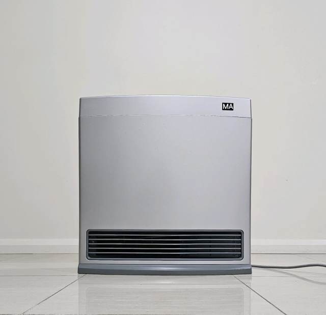 Rinnai Dynamo 15 convector Natural Gas Heater Model : RCE-471TR - Air ...