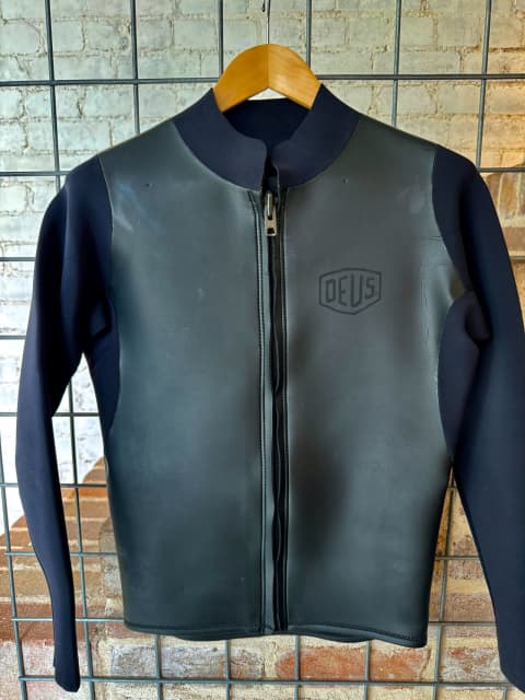 Deus wetsuit shop jacket