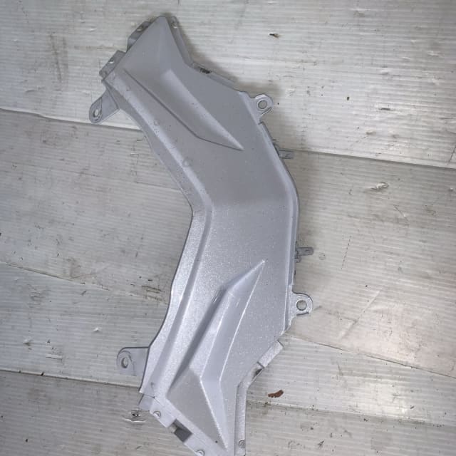 Centre cowl cover ninja 300 Kawasaki******2017 Motorcycle & Scooter