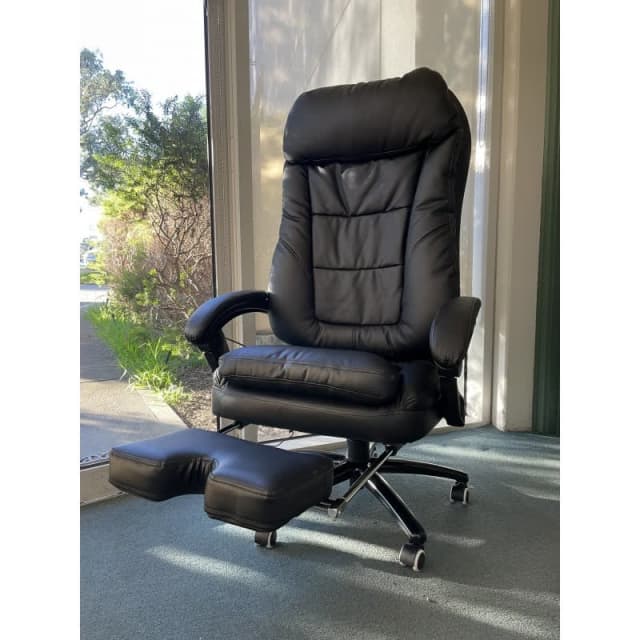 Deluxe Executive Reclining Office Chair with Massager New 77085