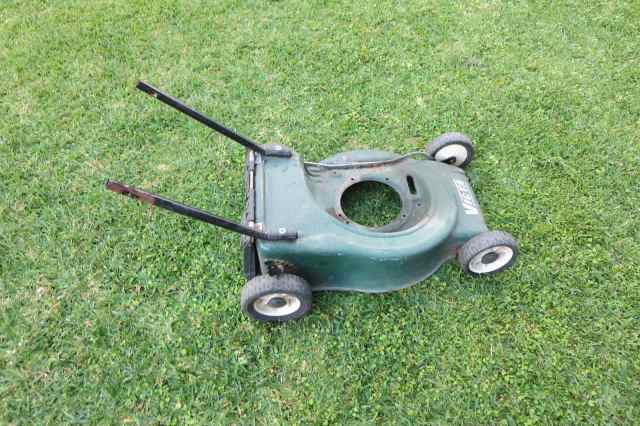 Victa Mower Deck with wheels - Lawn Mowers in Macgregor QLD | Gumtree ...