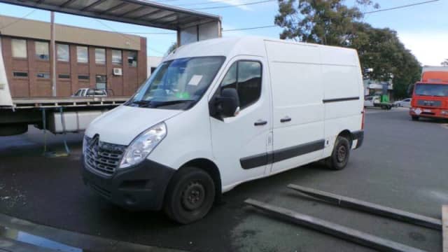 Renault Master X62 Van Parts for Wrecking. 2017 Model 145,814 Kms ...