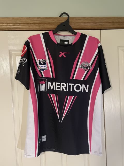 Pink tigers jersey best sale