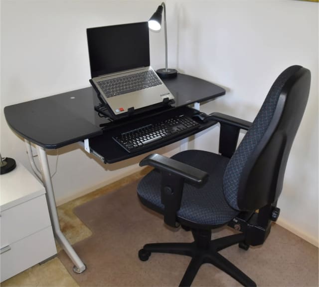 COMPUTER STUDY DESK. INCL ERGONOMIC OFFICE CHAIR & PVC MAT. GOOD CONDI
