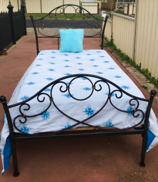 Designer Wrought Iron Bed PackageDeal Bargain 275!! Beds