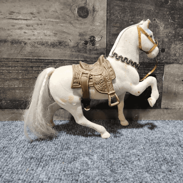 Vintage 1990s White Horse with Saddle Plastic Toy Action Figure Kids P