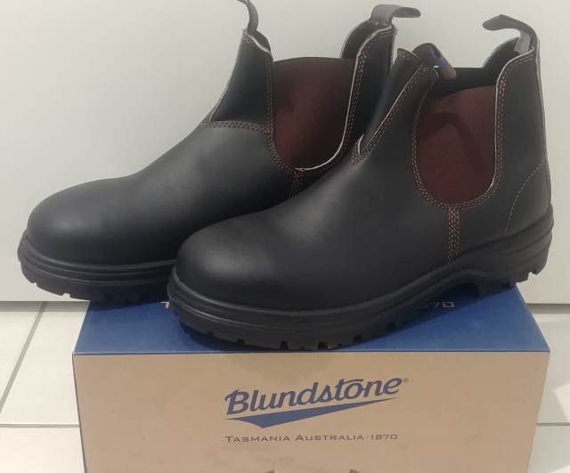 Blundstone 140 safety boots size 12 New Men s Shoes Gumtree